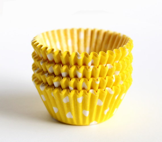 MINI Cupcake Liners - Yellow Polka Dot (60) Il_570xn