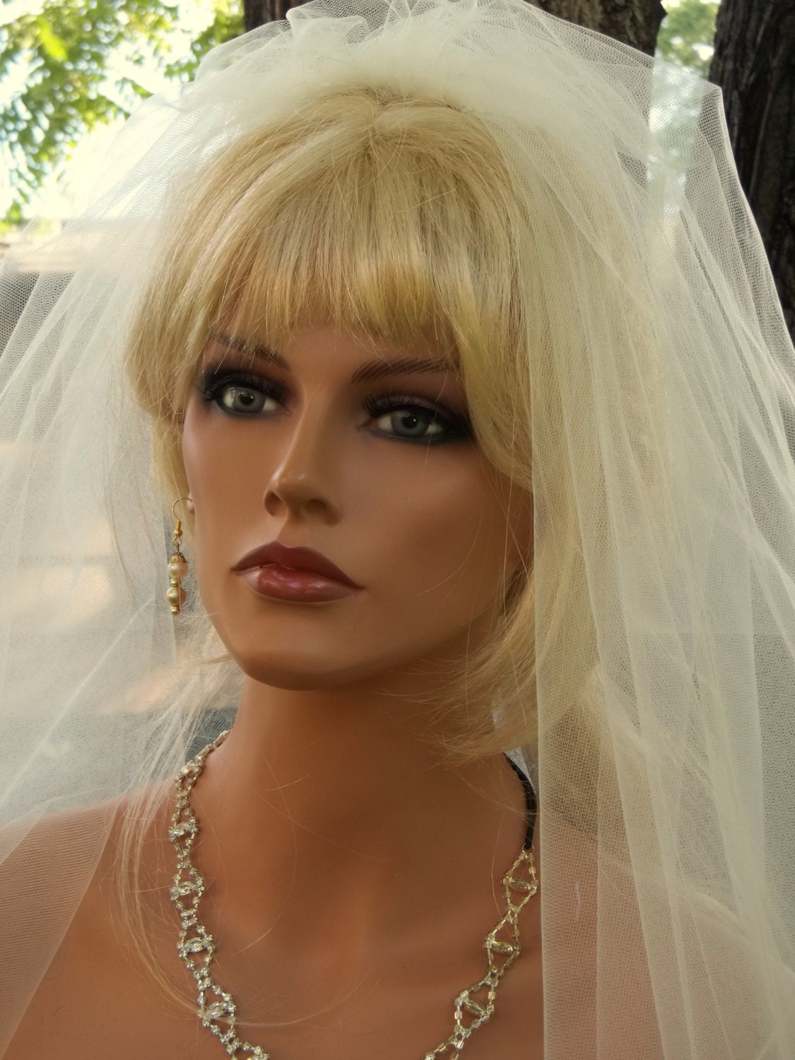 WEDDING VEIL Bridal Veil Blusher Veil Round by kathyjohnson3