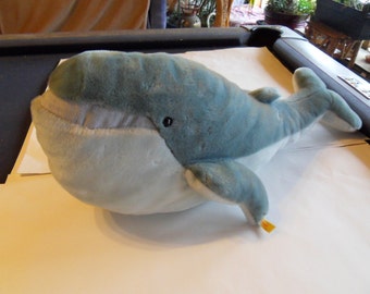 steiff whale