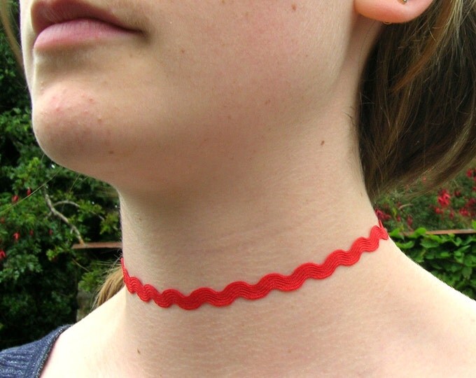 Wave tattoo choker necklace,red, zig zag, Ric Rac ribbon with a width of 5/16” Ribbon Choker Necklace (pick your neck size)
