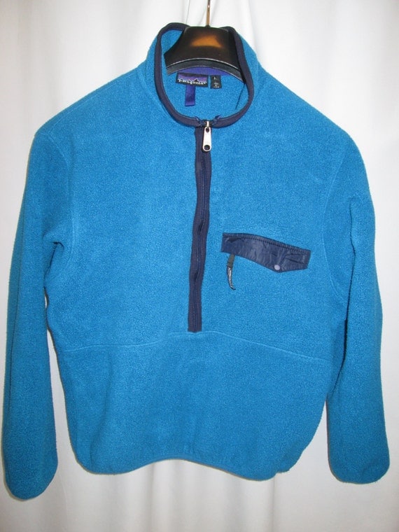 vintage PATAGONIA half zip turquoise blue fleece with one off
