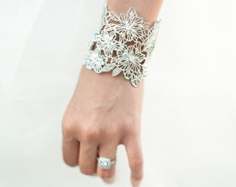 Lace Bridal Cuff Bracelet, Silver Lace Floral Bridal Cuff Bracelet, Silver Filigree Cuff Bracelet, Floral Cuff, Silver Swarovski Bracelet