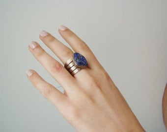 Lapis lazzuli ring, vintage sterling ring, modern, avant garde ring, multi band silver ring with trapexoid lapis lazzuli gem, mid nineties