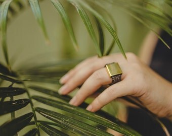 Leather Ring With Snake print