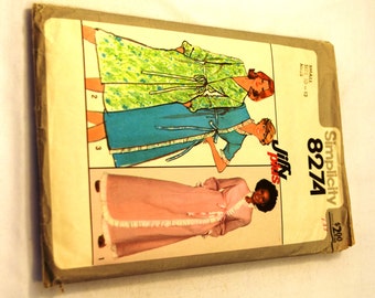 Vintage 1970s Simplicity "Jiffy" 8274 robe in 2 lengths sewing pattern