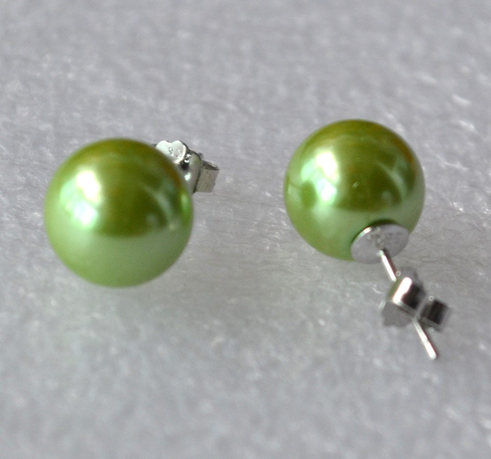 big green pearl earrings 4 10 mm grass green bead earring