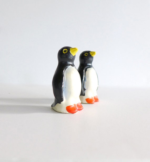 Vintage Penguin Salt and Pepper Shakers Penguin Salt
