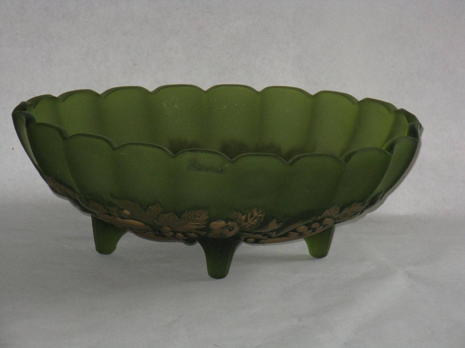 Vintage green frosted glass bowl decorative gold fruit footed
