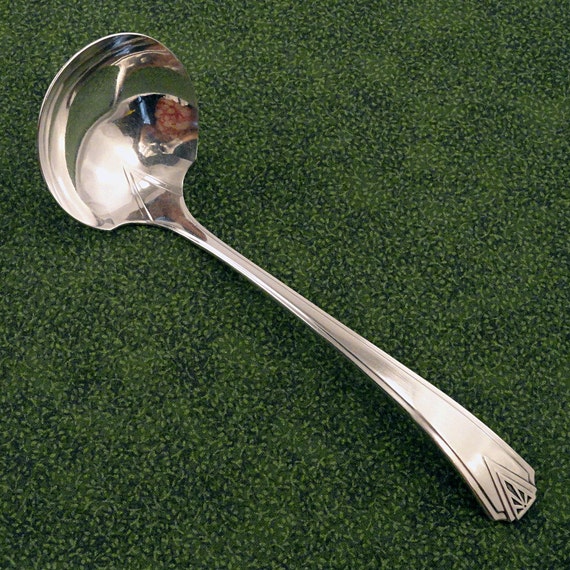 Art Deco Gravy Ladle Oneida Community Plate DEAUVILLE Vintage