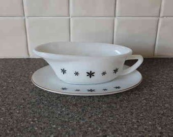Snowflake Pyrex Gravy Boat