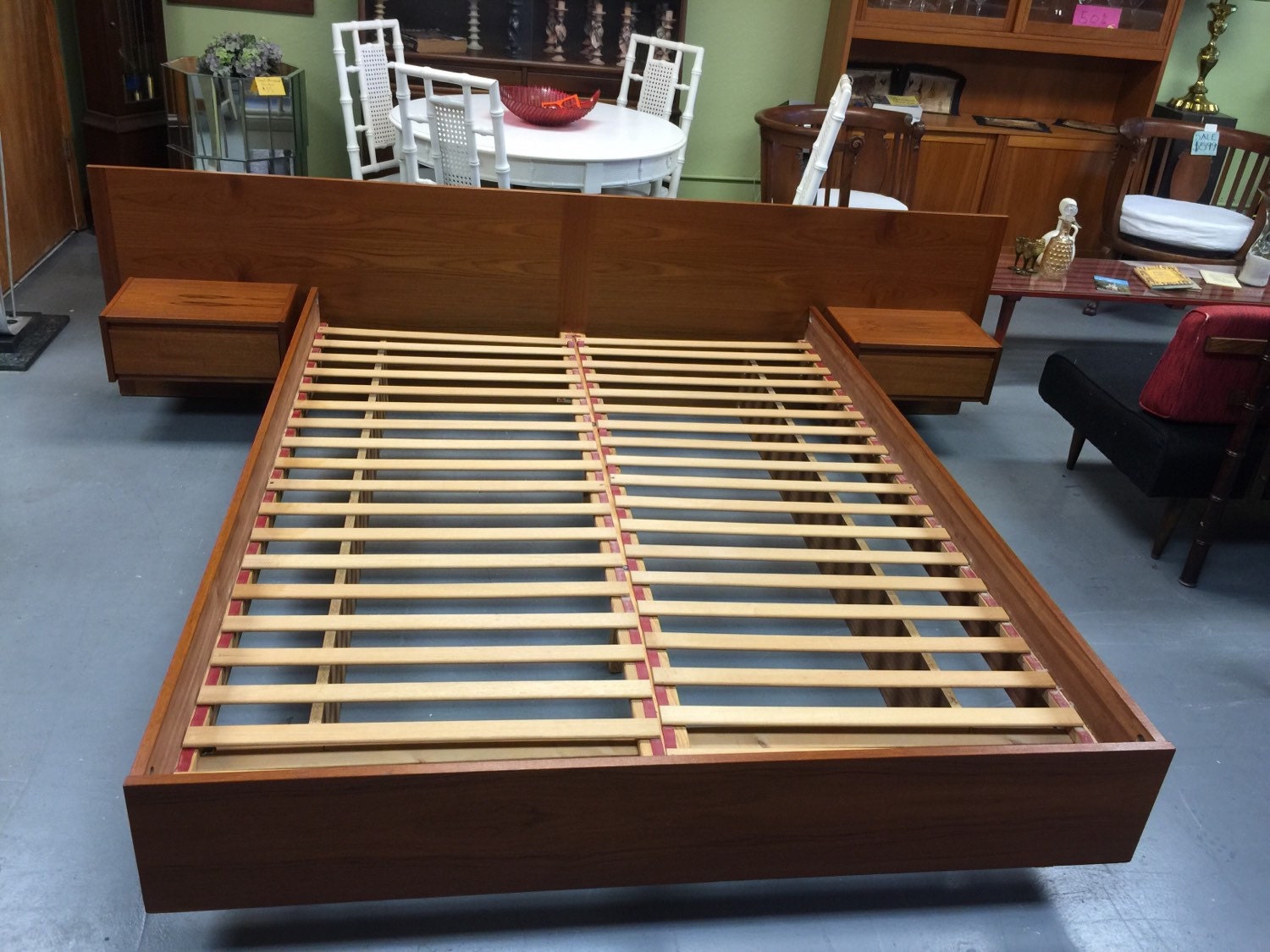 Mid Century Danish Modern Teak Queen Platform Bed Floating ...