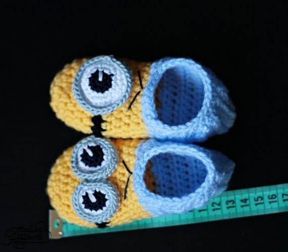 minion slippers crochet crochet minion slippers sizes pdf file minion slippers crochet crochet minion slippers sizes pdf file
