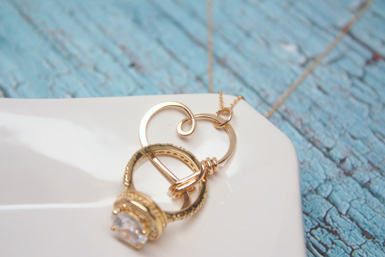  Ring  Holder  Necklace  Wedding  or Engagement  Ring  Holder 