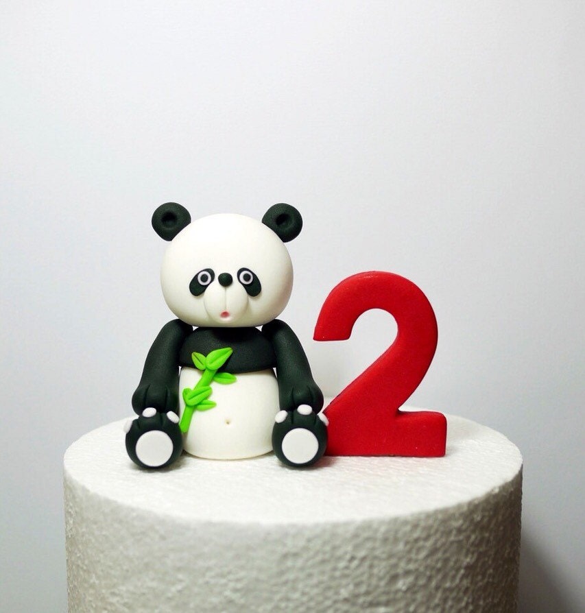 Fondant panda cake topper. Fondant animal. Fondant bear.