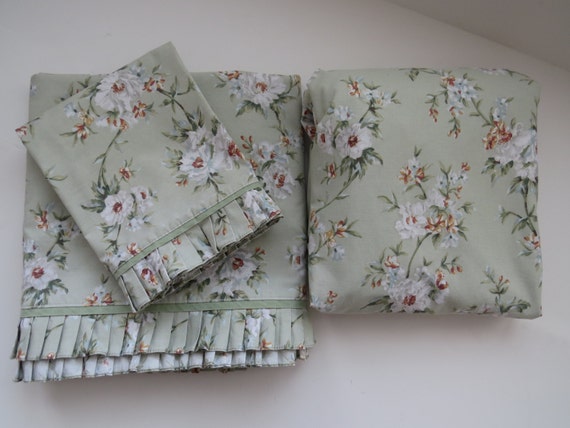 Waverly Garden Room Twin 3 Piece Sheet Set Flat Fitted