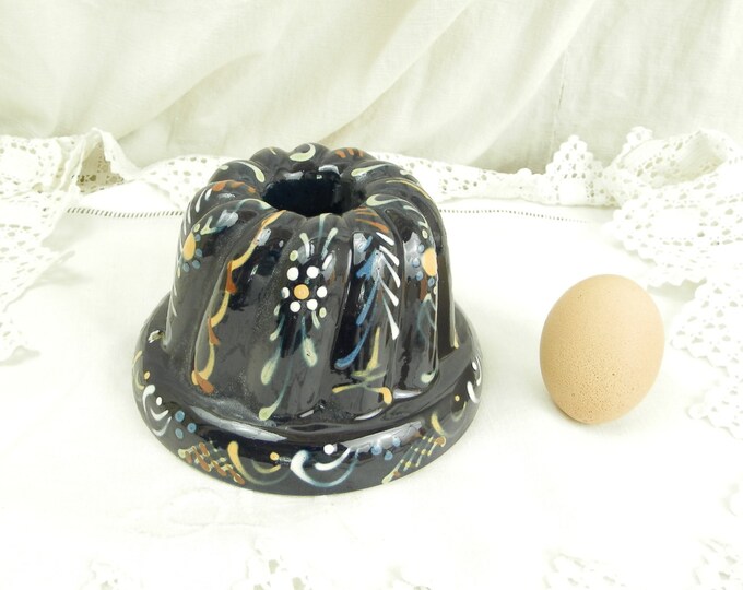 Small Vintage French Ceramic Kougelhopf Mold / French Country Decor / Farmhouse / Retro Vintage Home Interior / Kitchenalia / Kitchenware