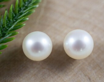White Pearl Sterling Silver Stud Earrings