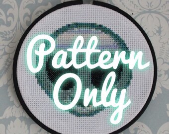 Alien Face Emoji Cross Stitch Pattern