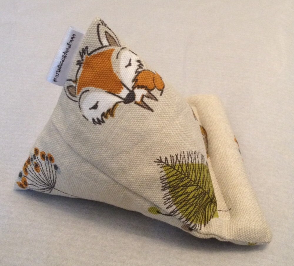 iPhone/Smartphone Pillow Stand