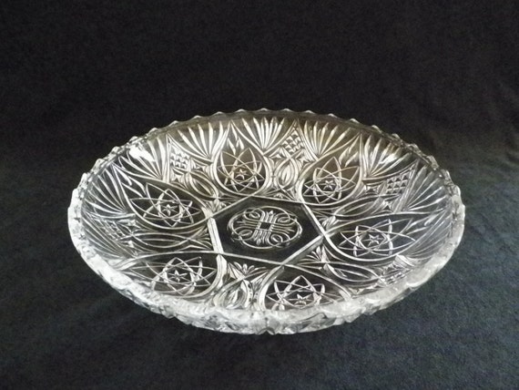 Large Shallow Serving Bowl Clear Decorative by JSVintageVillage
