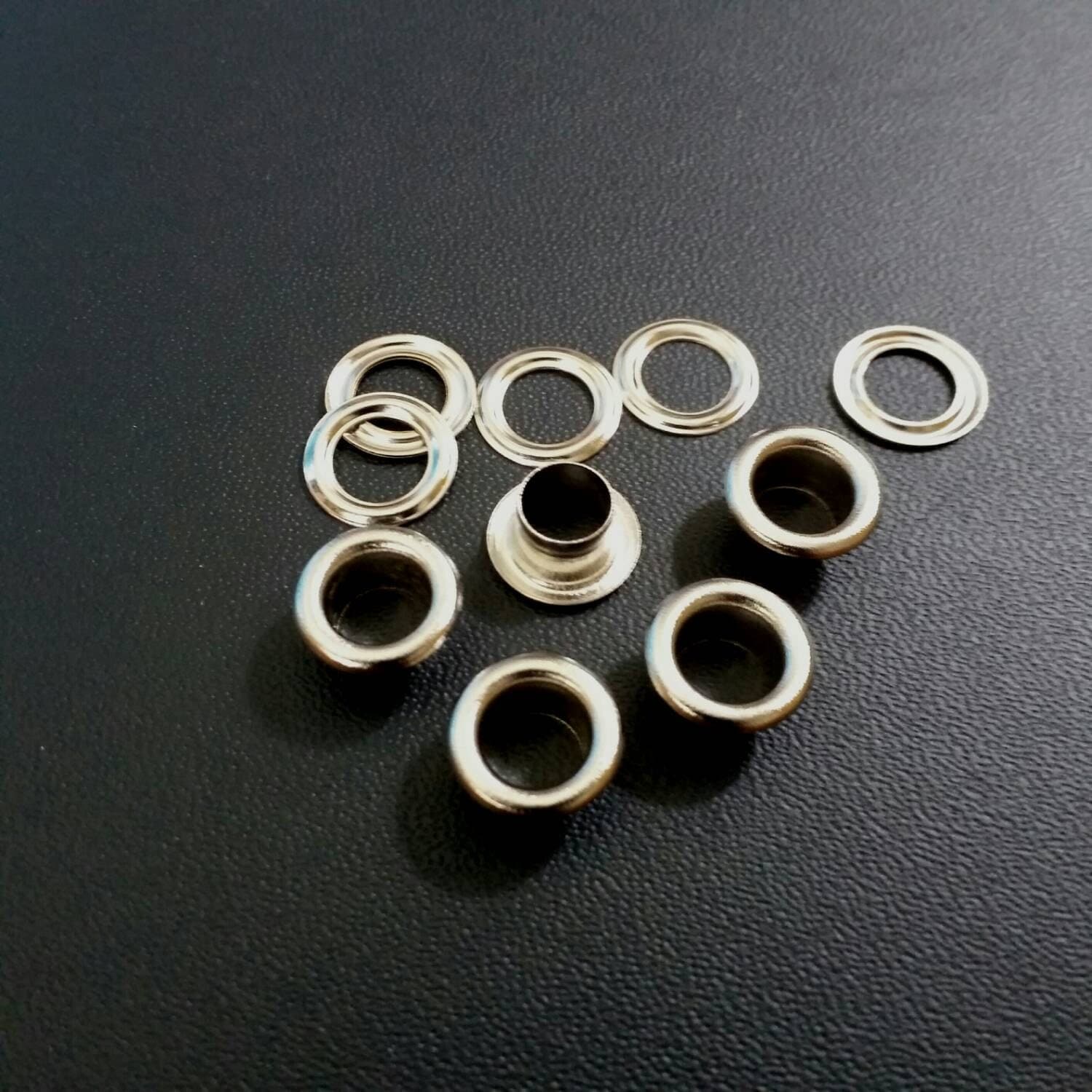 100 sets 6 mm. Metal Eyelets Grommets with Washers Silver