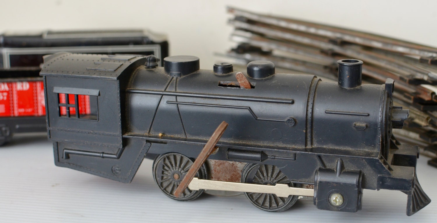 vintage wind up train set