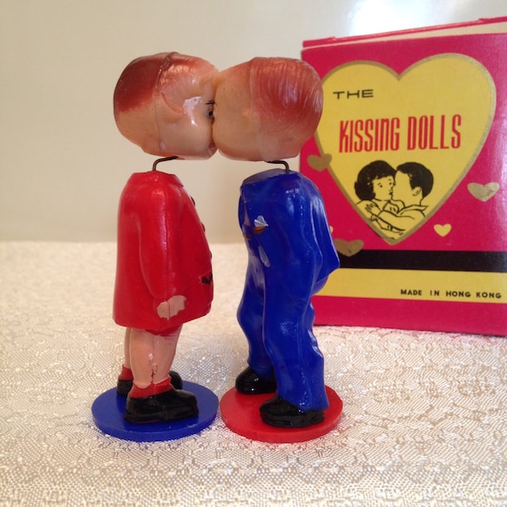 Vintage celluloid kissing dolls 1950's bobblehead