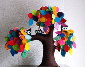 Rainbow Weeping willow tree family of owls, Rainbow Felt tree, Rainbow nature, Housewarming gift, Felt ornaments, Family Owls Tree