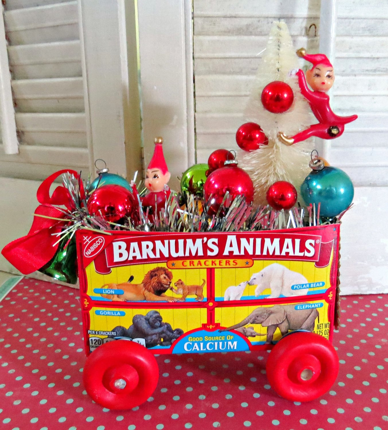 Animal Cracker box with Vintage Holiday Cheer Christmas