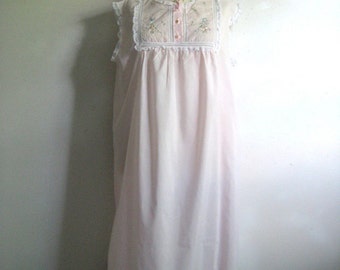 Vintage 1970s Night Gown Pink Floral Lace Embroidered Night Dress Large