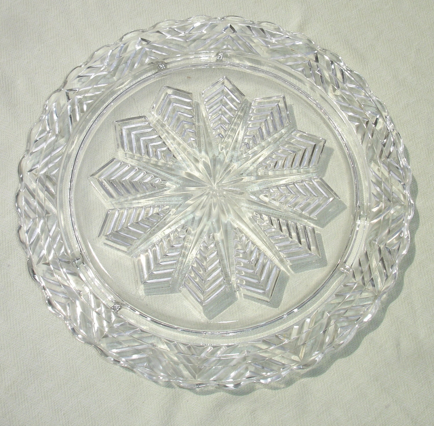 Vintage Glass Starburst Star Clear Glass Footed Cake Plate