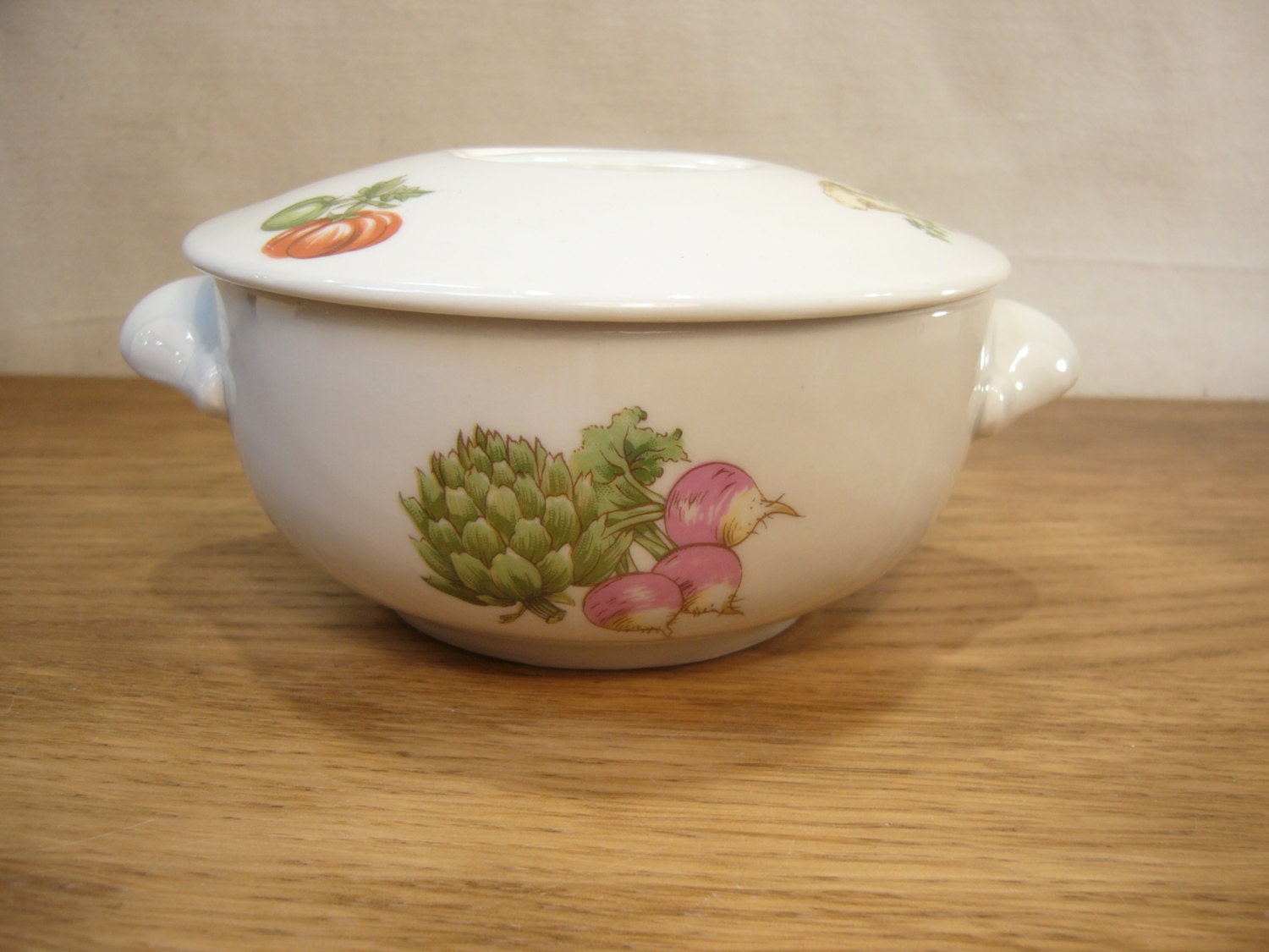 Vintage mid century Apilco fireproof porcelain small casserole