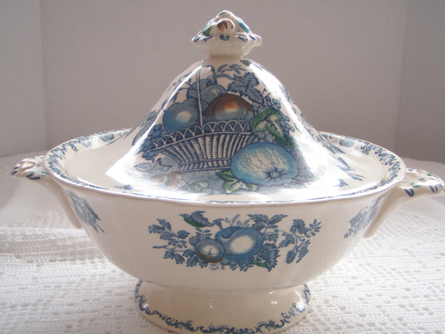 Masons Two Tureens English Haute Juice