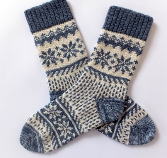Classic Scandinavian Wool Socks with patterns. Women and by Junman