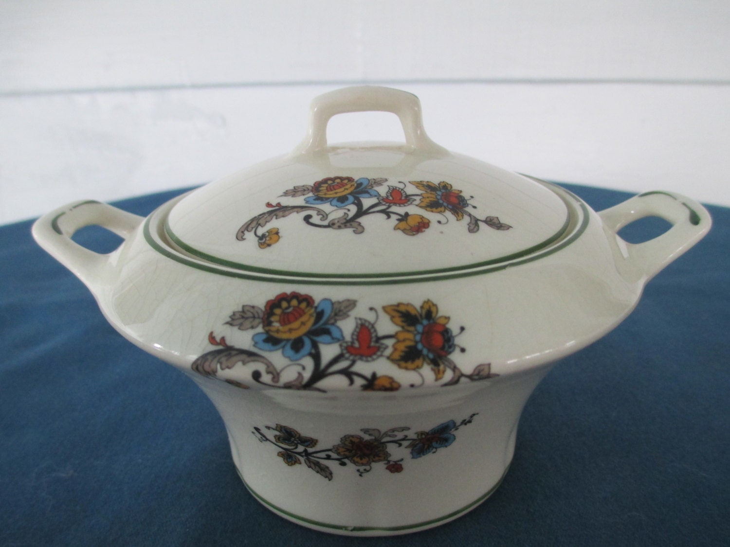 Vintage Crooksville China Covered Sugar Bowl Marked Ivora 728
