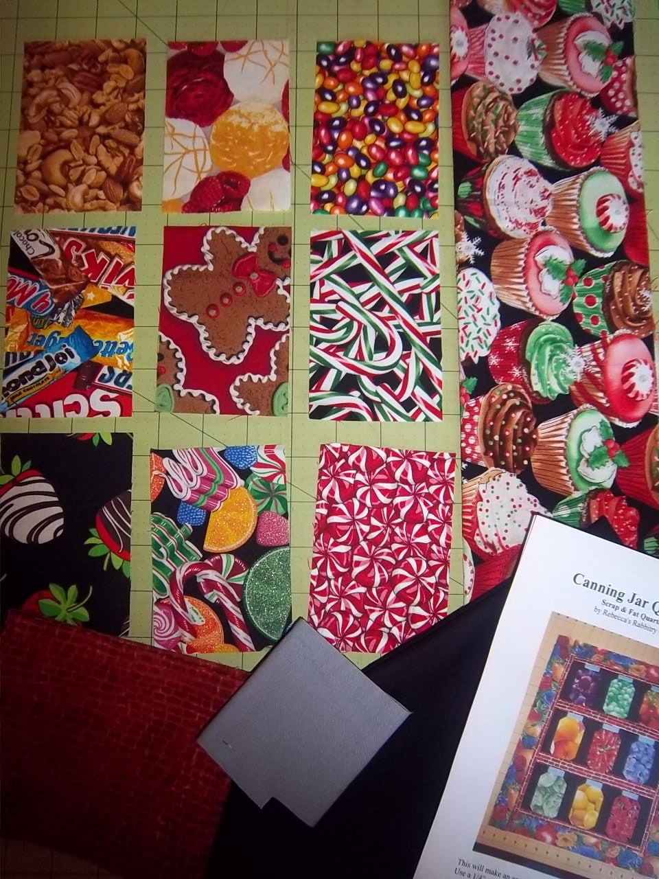 Christmas Cupcakes Canning Jar Quilt Kit Make by RebeccasRabbitry