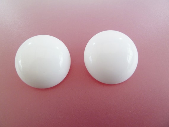 60s White Plastic Large Button Vintage Clip On Earrings