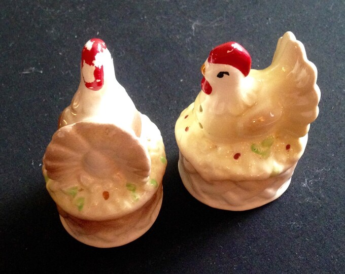 Storewide 25% Off SALE Vintage Mid Century Collectable Porcelain Sitting Hen And Rooster Matching Salt & Pepper Shakers Featuring Glaze Pain