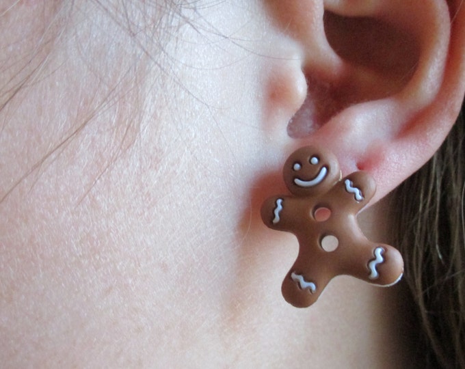 Gingerbread man earrings-Gingerbread man Jewelry-Christmas earrings-Holiday earrings-xmas Studs-Button earrings-kids party favors-childrens