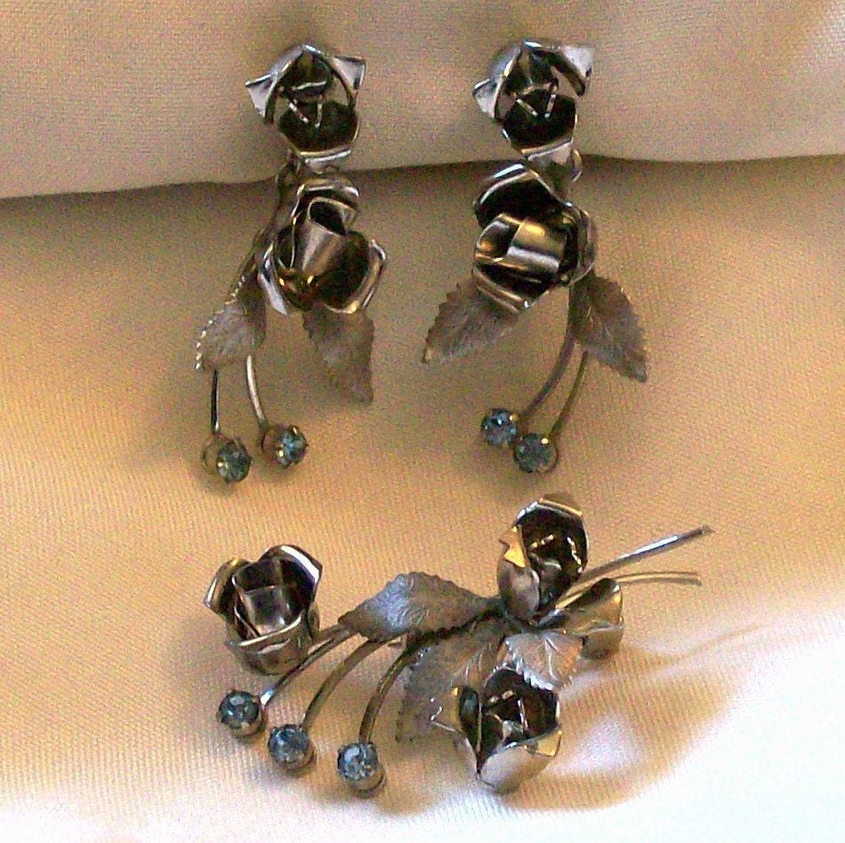 Vintage Karu Arke Inc. Silver Tone Flower Brooch Pin and