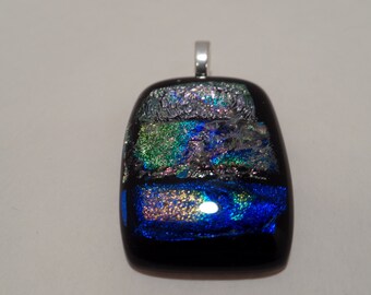 Multicolor dichroic glass pendant