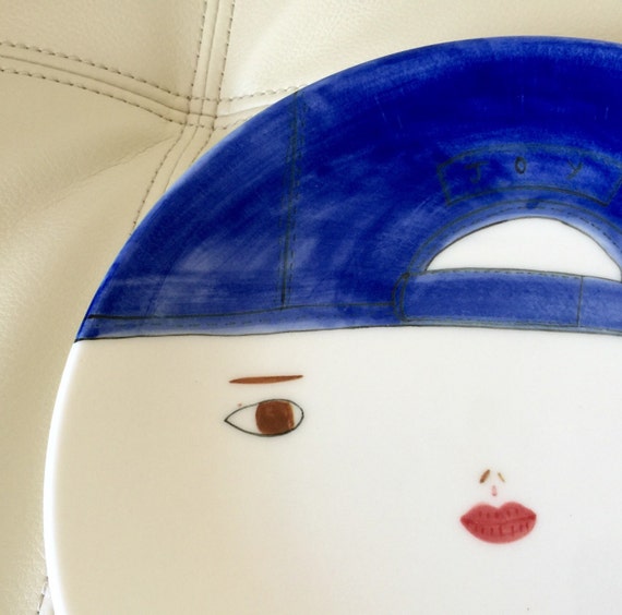 Original hand drawing plate, original painting, face illustration, dish