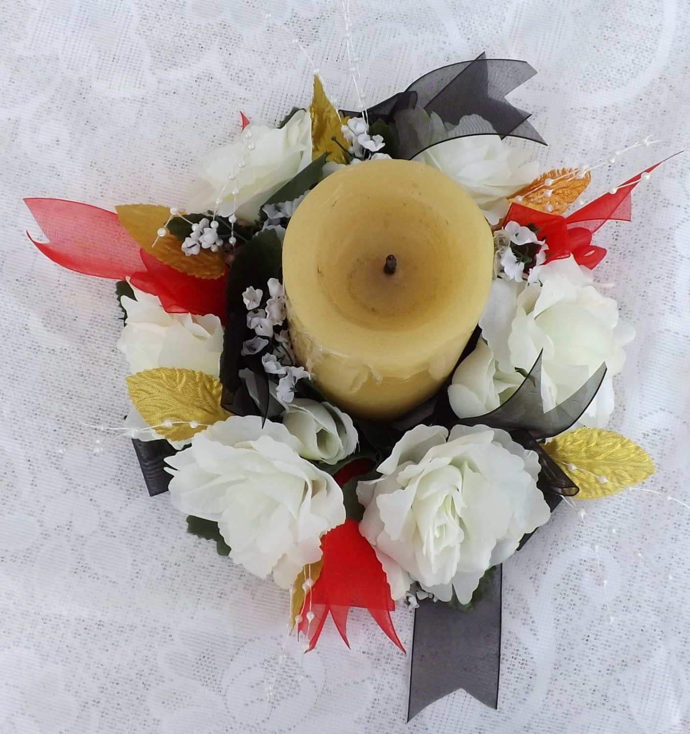 Candle ring 6 with ivory roses pearls and gold leaf