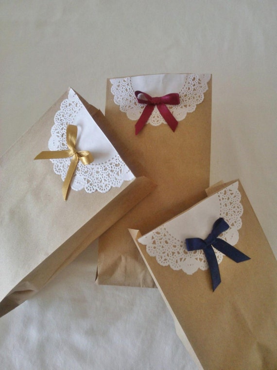 Items similar to Paper Kraft bag napkin holder, White Paper Doilies