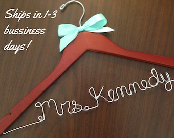 wedding hangers, bride hangers, bridal gift, custom hanger, hanger, bridesmaids gift, weddings