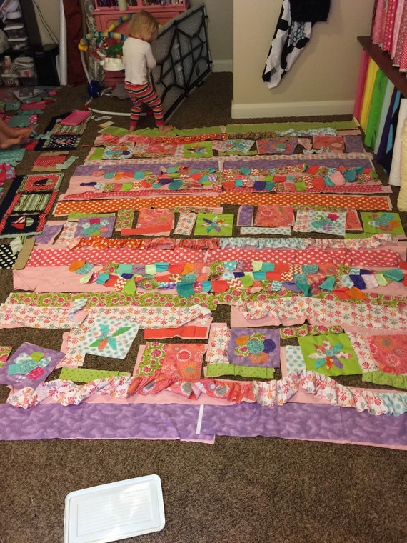 Flower Applique Twin Size Rag Quilt Cottage by avisiontoremember