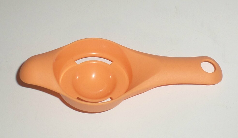 Vintage Tupperware Egg Separator Plastic Egg Separator