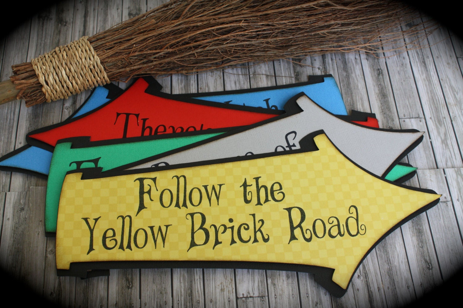 wizard-of-oz-whimsical-party-signs-by-kutekardz-on-etsy