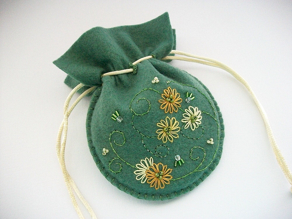 Jewelry Pouch Green Felt Drawstring Bag with Hand Embroidered