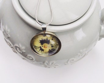 Real flower pendant
